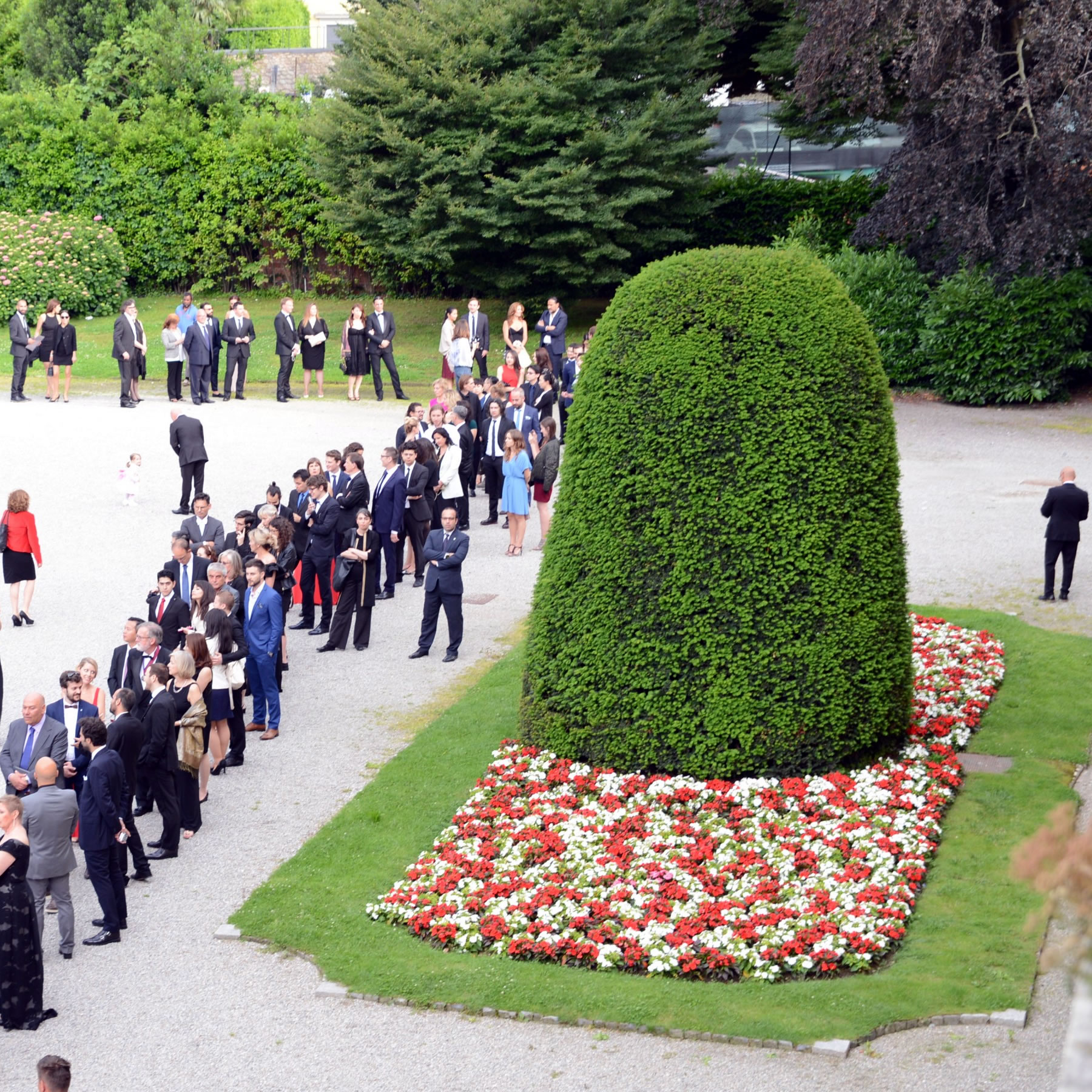 award ceremony garden