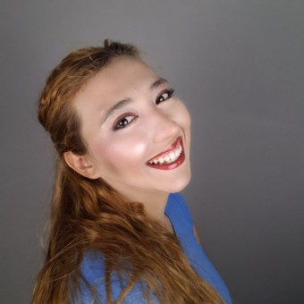 Cassandra Buittner of VVVViolaceous Creations