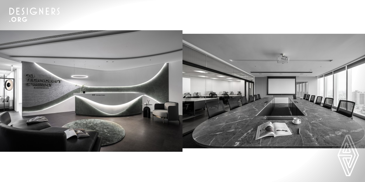 This project is dominated by black and white and gray colors in the entire area, integrated a night green color to represent the company, with a sleek lighting plan and a variety of linearity, the large-scale floor-to-ceiling glass captures the abundant lighting and spectacular scenery of the high-rise, and brings out the spirit of the whole world through the open layers. Adhering to the simplification idea, abandoning complex finishes in the choice of materials, mix and match in pure shades to integrate the changes of integrate details to make the new generation of beautiful office.