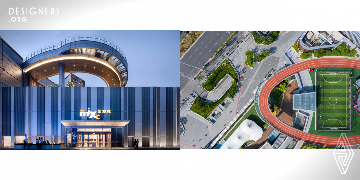 A series of signature spaces have been created, such as the sky sports park with the first ever cantilevered running track on a shopping mall in mainland China. With a well-designed retail circulation, the designers fit a horse-track loop inside the 75 m depth of floor plan so they can accommodate more than 220 tenants with a 76,115 sqm GFA, which gives visitors a more diverse shopping experiences. A unique green space is also introduced at every level of the mall to enhance indoor and outdoor connections.