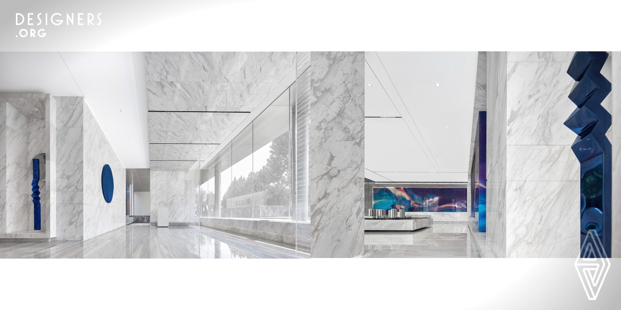 The theme of this case is to see the future, and to express the theme of "seeing" by implanting "frame" into the space. The material is composed of marble and acrylic, both of which have rich texture and have obvious difference in color. The frame at the entrance is combined with transparent acrylic, so customers can have a panoramic view of the whole space from the front. The frame and color acrylic of sand table area and negotiation area surround the key areas of the sales exhibition center, attracting customers' attention and setting off the space atmosphere.