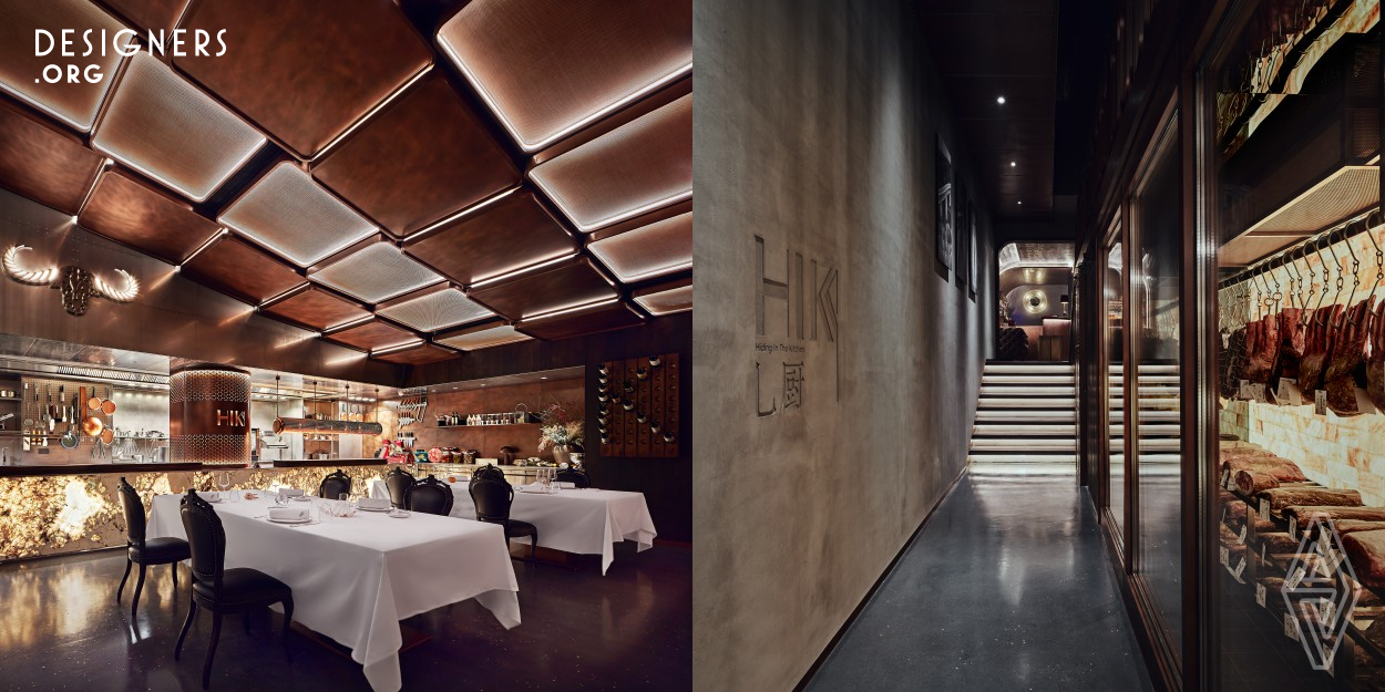 This project is located in Shanghai. The restaurant has a dry-aging room made from Himalayan rock salt, an open food storage area, and a professional wine cellar for an intuitive view and selection of ingredients. Also, an open kitchen allows guests to enjoy the display of different cooking techniques, creating a healthy atmosphere of mutual trust, and creating a multi-functional dining space where people's feelings and the space style are fully expressed.