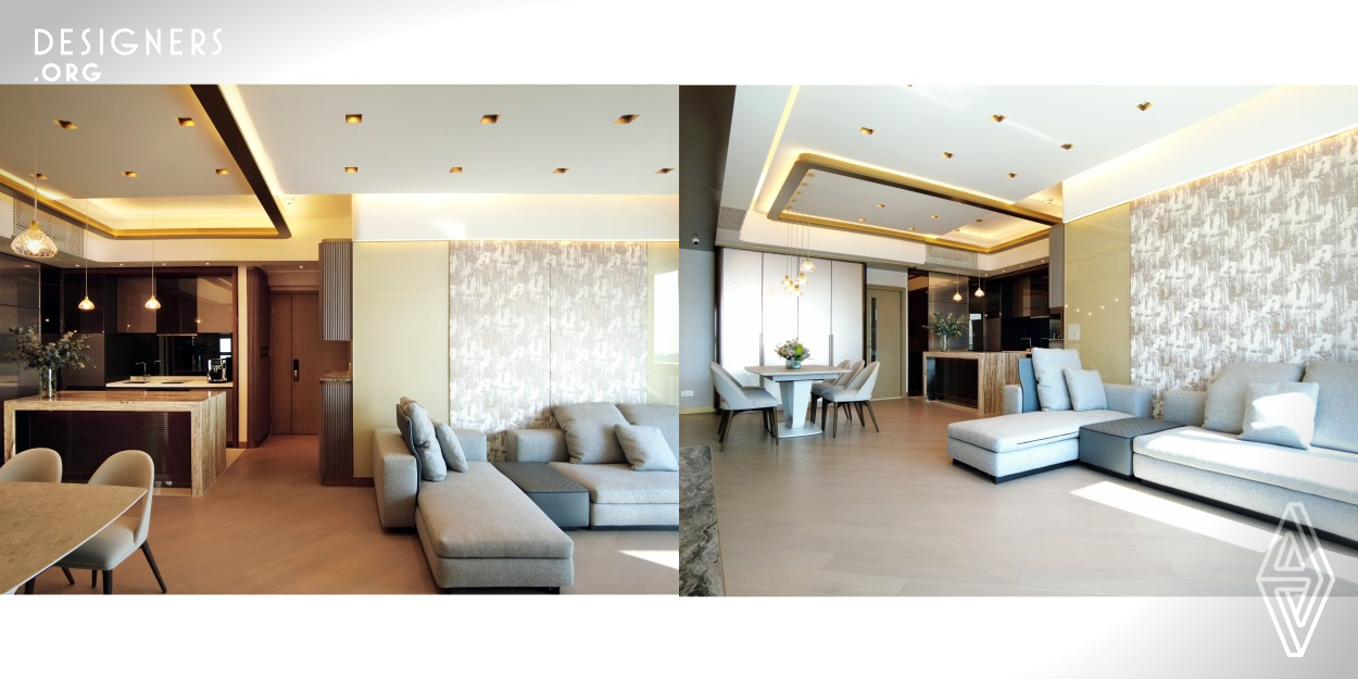 The design preference is contemporary luxury style with the contrast of materials. The nature of high headroom allows the spectacular ceiling design. Multi-layers of ceiling combining with different material and lighting effects. The storage cabinets finished with luxury material, both aesthetic and function achieved. 