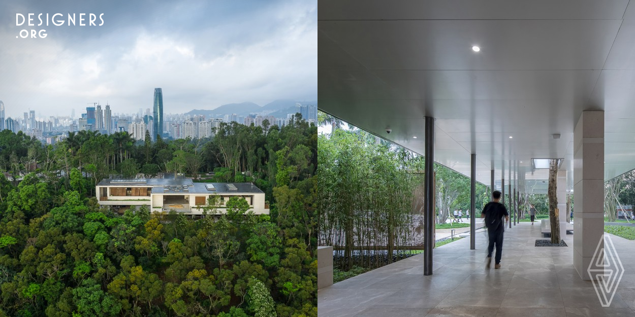 The project is located on the top of Lianhua Hill. The primary principle is to achieve harmony between architecture and nature. The rest corridor connects the men's and women's toilets, and forms a visual corridor between the square and the mountain forest. The main walls are fully open, leading the scenery and natural wind into the room. One side of the square is set with art perforated plate as a visual barrier to protect privacy, giving the square a strong cultural atmosphere.