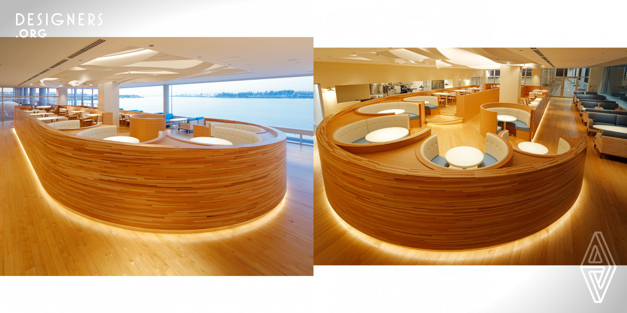 The sea side has a large glass structure, and the view of the sea spreads all over. We designed the audience seats in the image of a large ship floating in the sea. The audience seats are round seats, table seats, counter seats overlooking the sea, large table seats and various seats where you can enjoy your meal. I made a beautiful curve with the image of waves on the ceiling of the audience seats. All of this wave curve is made of wood material, and I attached the ones that were bent by hand one by one. It is beautifully lit up at night.
