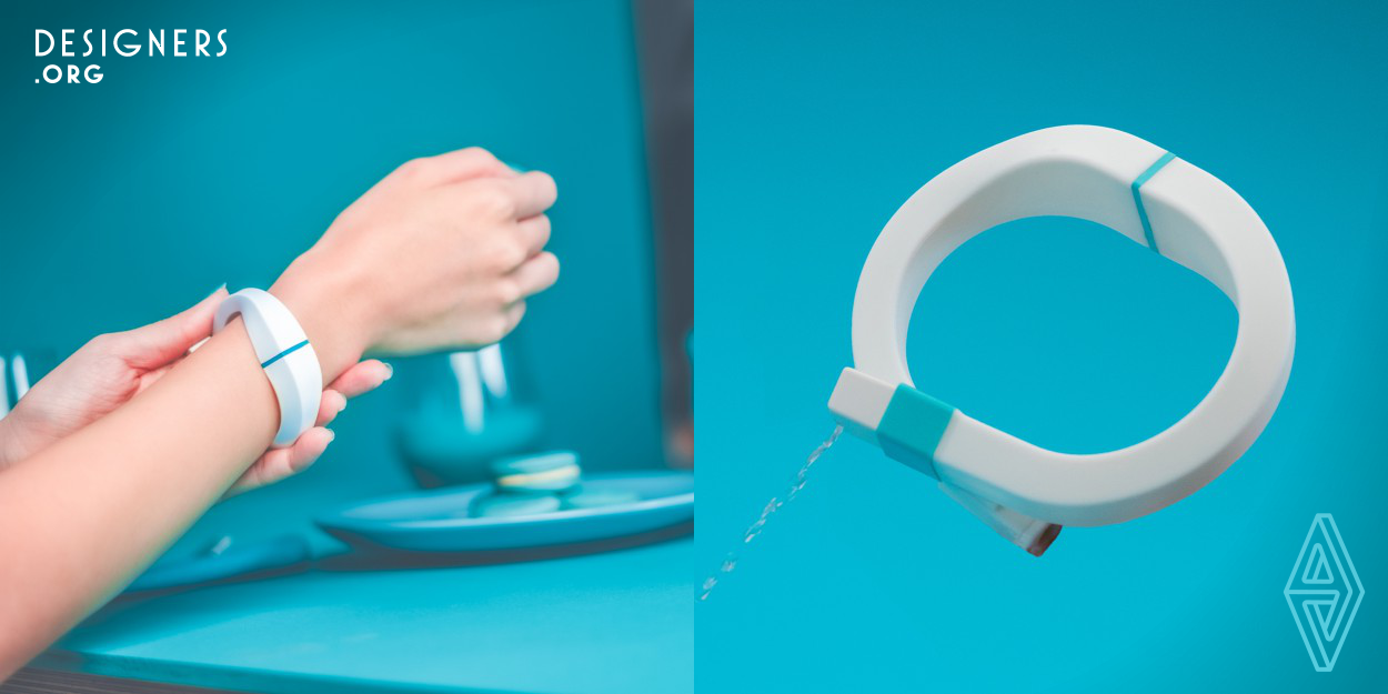 You'll always have sanitiser ready right when and where you need it with this liquid sanitiser dispensing wristband. The custom engineered, vacuum locked internal containment system provides the user with about 25 hand cleanses with each refill. The refill station allows the user to effortlessly refill the wristband as well as dispense sanitiser directly into their hands.