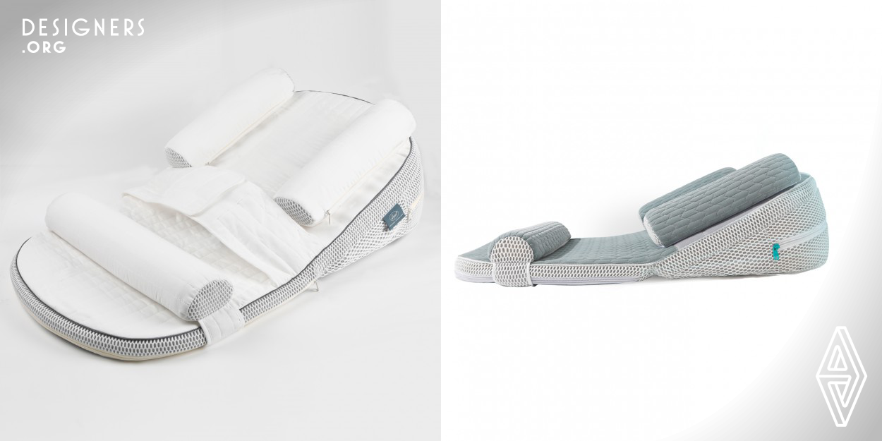 The product, with a unique elevating mechanism, tackles vomiting after feeding. Lying on the pillow, babies can eat or rest comfortably. The situation where babies, when lying on their backs, experience gastroesophageal reflux or vomit can be averted by adjusting the number of interior pads. Besides, the product, acting as a bed in bed, can prevent mothers from turning atop babies when sharing a bed with them.