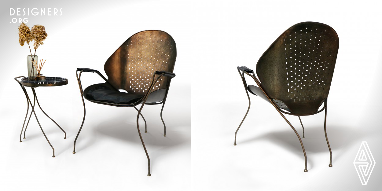 A chair designed with scallops as the inspiration. The overall shape is simple. The material is made of stainless steel plate and imitation copper. The back is perforated to make the chair more breathable and reduce some weight. The legs of the chair extend upward and are connected with the very armrests. Its bending radian fits the overall radian of the chair to the greatest extent on the basis of ensuring its load-bearing capacity. The overall shape is elegant. It is suitable for various spaces.