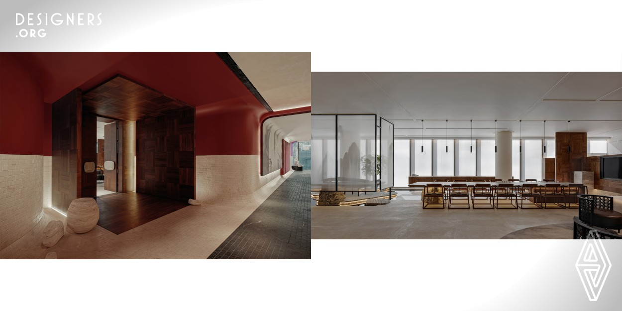 The indoor area of the project is 860 square meters, and the functions of the project include a meeting room and two Chinese restaurants, a cinema and a residential model area. The entrance of the project chooses Chinese traditional Zhu Zhan color and a variety of stone collision. The interior water scape and Tingbu (a type of stepping stone set on water) in the hall resembles the traditional Chinese gardening. The aisle used a traditional Chinese color named Zhuzhan. The aisle floor and curved foot of wall applied the technique of green brick that usually used by ancient Chinese palaces.