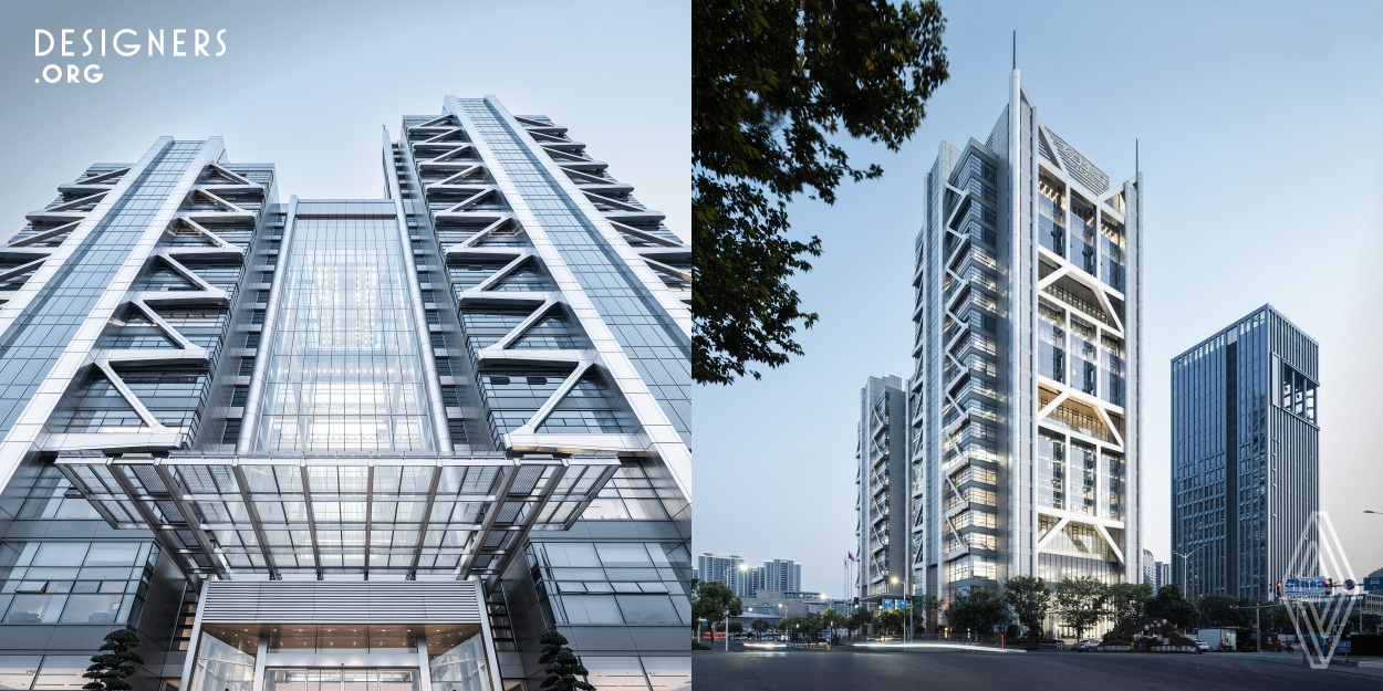 The Exo Towers is comprised of two towers and linked together by a 70m-high central glazed atrium. As the digital finance center of the Bank of Ruifeng, the building utilizes an external structural system that greatly reduces the number of columns of the typical floor, creating large and open office space, allowing for the ongoing flexible division of functional layout to cope with the banking business adjustments brought on by new digital challenges. The Exo Towers therefore derives its architectural language from the manner in which the space and structure are completely integrated.