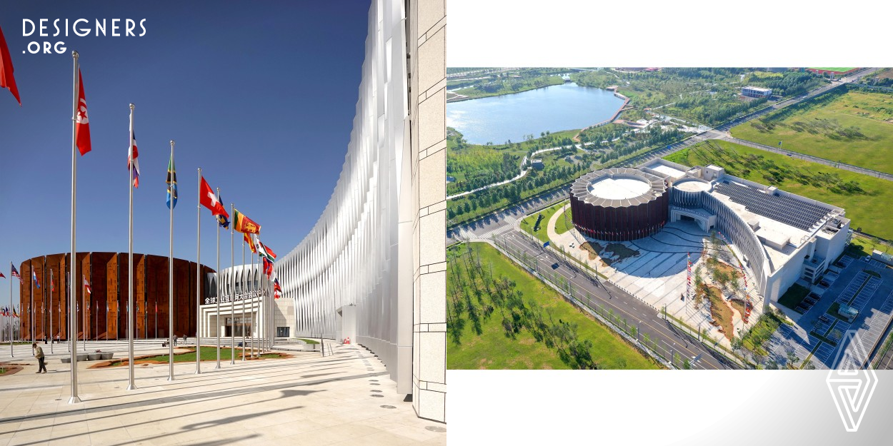 The conference center of the Global Industrial Internet Conference is located in Shenyang, a traditional heavy industry city which known as the Rust Belt in China. The building is a part of effort to revive the city. It mainly divided into two parts, the conference part and the exhibition part. The conference part is designed in a cylindrical shape, which has a similar volume and texture to the factory facilities that once existed in the area. The exhibition part with aluminum panel curtain wall creates technological appearance, which bring a new visual experience to the old industrial area.