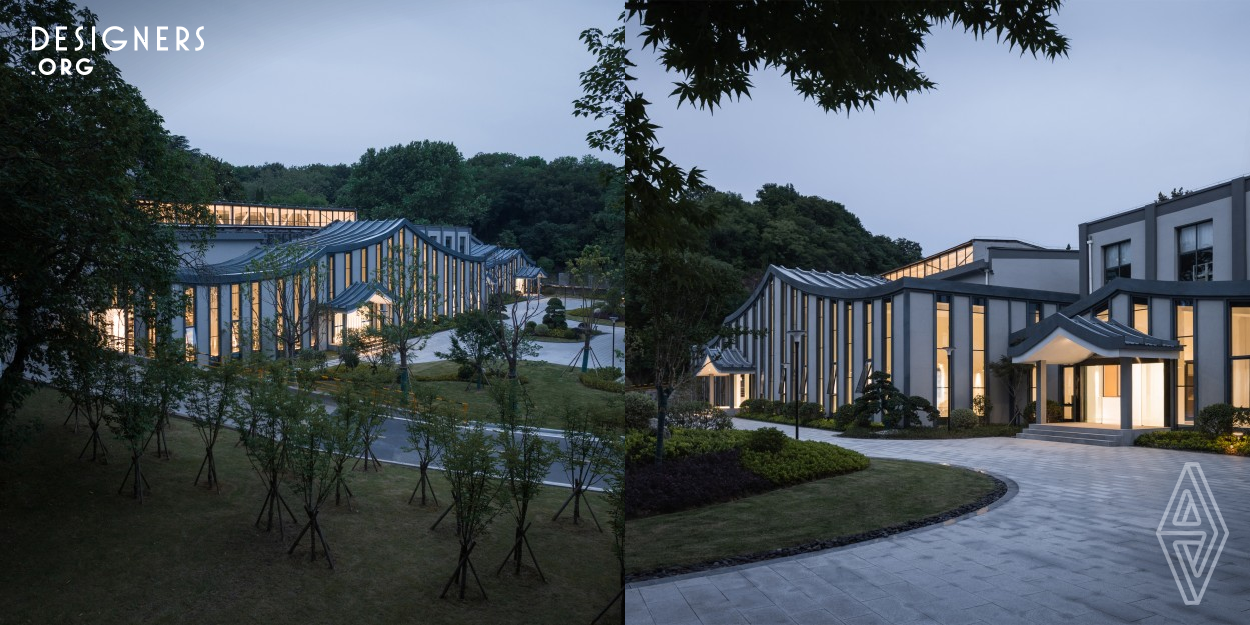 The Meishan Mining project is located in Nanjing, Jiangsu Province, 13 kilometers away from the center of Nanjing. Its predecessor is Meishan Iron Mine, which was founded in October 1959, and resources are now close to exhaustion. The government plans to build it into an industrial heritage park, so the whole design is centered around the two goals of meeting the function of the existing mine wisdom command center and taking into account the overall effect of the site park. 