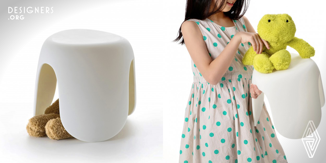 The Cream Stool has legs on straight edges of its seat, which look like natural curved extensions of its seat. When reversed, the stool can be used as a toy box, as its legs are just like sides of the box. All the bends at the front and back sides of the stool are curved, to make it look meek and lovely and dramatically reduce the possibility of hurting children when it turns over. The slightly sunken curve of its seat brings comfortable support, and the outstretching triangular shape makes the stool easy to be piled up and stored in a corner.