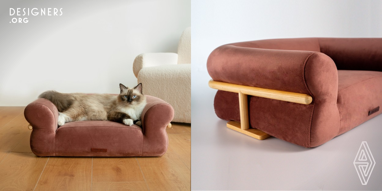 This pet bed redefines quality of furniture for pets, and contributes to a space for harmonious symbiosis of people and pets. The memory foam for human use and the structured velvet fabric lead to a fluffy, soft texture, satisfying the demand of pets for good comfort. The product designed as a sofa of a minimalist, elegant style fully embodies Italian aesthetics, and harmonizes with any home environment, whereby to help pets to feel a part of families and strengthen emotional connection between people and pets. 