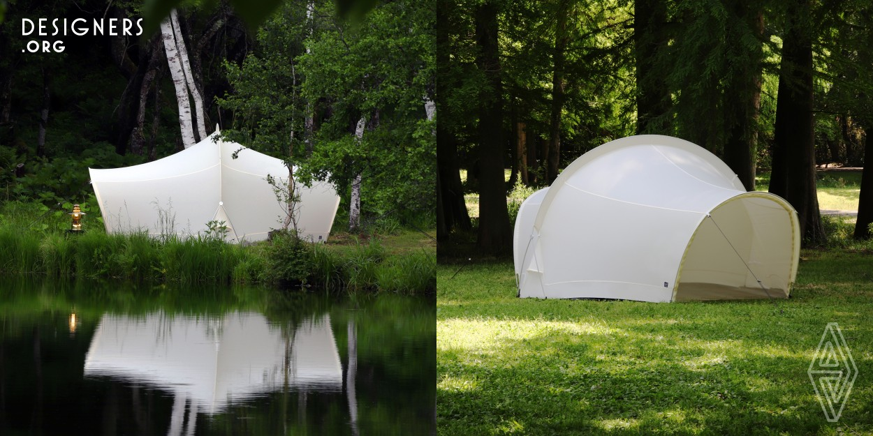 sunsetclimax's camping tent, which is called Cell, prioritizes comfort and pursues a beautiful design, employing quick setup and a minimal frame. The unique entrance blocks views from other guests while allowing occupants to enjoy scenery from inside. The elegant off-white fabric stands out outdoors, creating a bright and refreshing space during the day. At night, internal lighting illuminates the entire tent, resembling a decorative fixture. Cell harmonizes functionality and beauty, serving as an art piece that enhances the atmosphere with a comfortable and enjoyable outdoor experience.