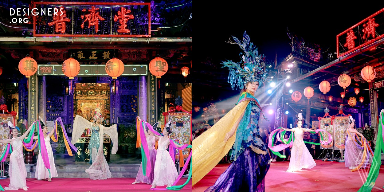 Daxidaxi2023 brought avant-garde fashion designs into traditional festival celebrations, reimagining revered Taiwanese deities such as Guan Gong, Mazu, and Guanyin in a fashion runway show. Century-old temples served as the backdrop, merging traditional culture with cutting-edge fashion design to create a sustainable fashion showcase within historic landmarks. Traditional gods appeared alongside modern dancers, ballet performers, martial artists, and models on the runway, showcasing a new form of cultural celebration.