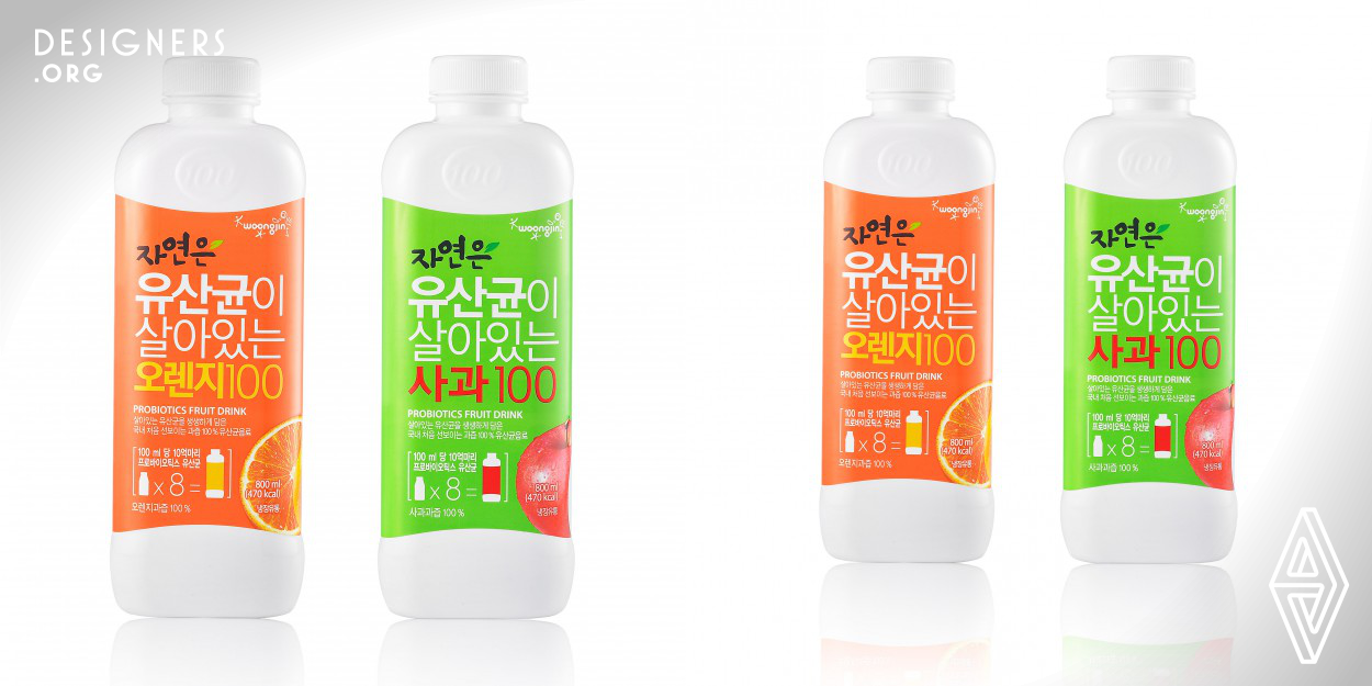 To emphasize the functional elements of lactic juice, an opaque mold in unique rectangular shape with a large sized label and Hangul typography is applied to the front in order to help customers for better understanding of the new category and improve the product awareness. Icons are used to let customers know the content of lactic acid bacteria contained in the products instinctively and the application of minimized sizzle expression to the sides let customers feel the distinction from the general expression of fruit juices. 