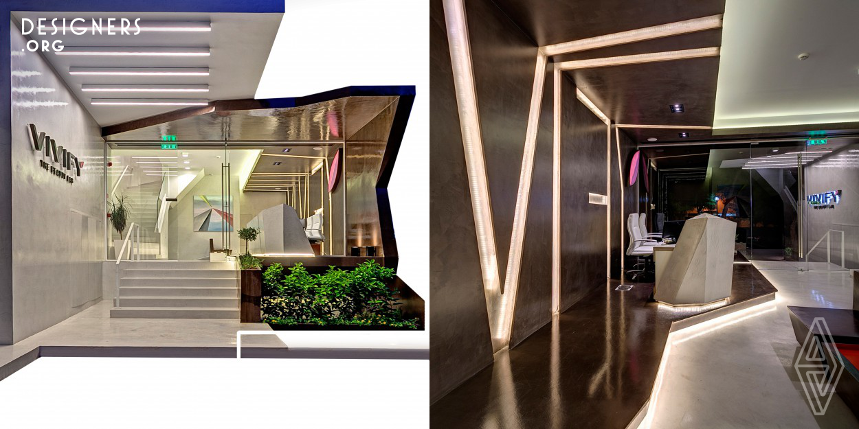 The deliverable was to create a contemporary space that customizes therapies based on advanced technology while offering classic spa treatments. The resulting proposal was to create a dynamic space that emits the austerity of scientific labs while adding familiar connotations of warm classic interiors. The inspiration for ground lobby came from zen philosophy and the dyadic nature of cosmos. White lavaplaster hinting clinical white and scientific reason, chocolate brown from classic palette hinting tasteful connotations of human desires. 
