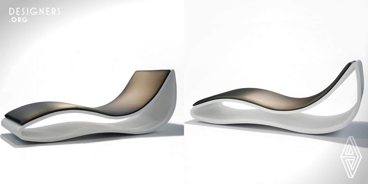 The design having initially materialized with the lightness and sobriety of aluminum, the sinuous curves that result from the continuation of the ergonomics, as you can see, all lines have softened to the maximum, so the aggressiveness of the piece is minimal, the final image is of a contemporary product, updated design, lightweight materials and finishings that  support the idea of continuity in time. The design which has been carried out, has no stridency, is attractive and comfortable. Resulting in a piece that is left looking on all sides.