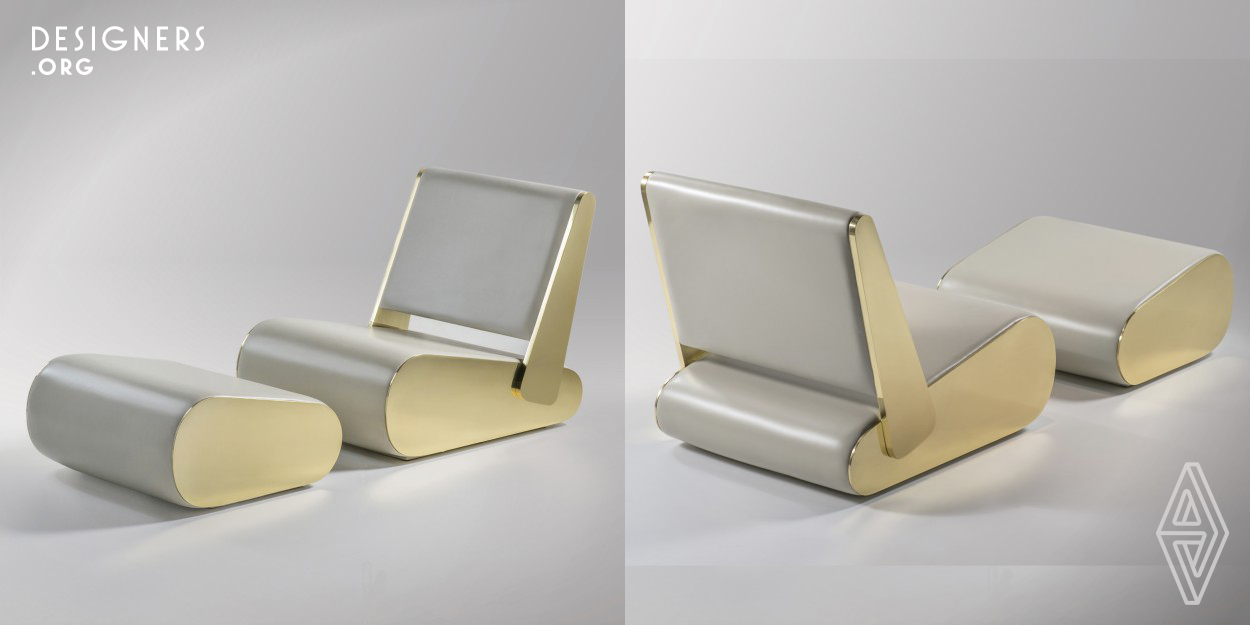 This project is a conceptual armchair made ​​of brass and leather with organic shape with simple fittings of two volumes, the high-priority format in drop form prevails in the seat and in the approach puff. The project was inspired by the furniture of the 70s, where the organic forms and the use of materials such as brass glitter were predominates. The 70s were also marked by the iconic feature furniture that were used in the decoration of isolated way, making their own expression, as well as my chair.