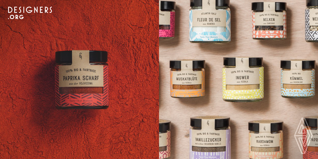 SoulSpice offers high-quality organic spices. So the packaging design needed a premium feel while reflecting the brands’ sustainable and natural philosophy. In contrast to traditional spice brands, Studio Grau created a packaging design that reflects the spices´ inherent value and colorfulness, with unique hand-drawn patterns for each spice. The beautifully designed glass containers encourage the custumer to reuse the glass and not through it away. The design focuses on the joy of good food, sharing and living with responsibility thereby staying true to the brand’s motto: Taste That Matters
