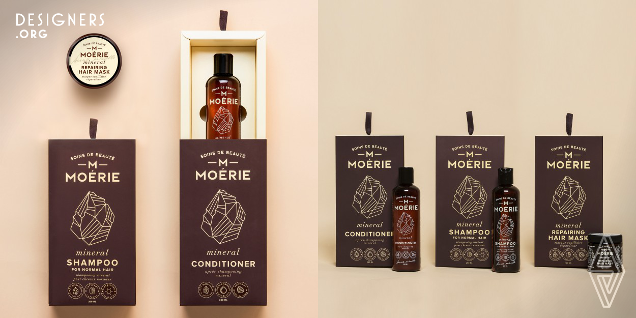 Moerie product line contains overall feeling of naturalness, luxury and unique composition. Natural products of the Provence pharmacy as well as splendor of modern day fashion industry was great influence creating this concept. Only what matters the most is the main idea behind this design. All the superfluous elements were eliminated leaving only parts that customer cares about. A lot of attention payed to materials, printing technologies and quality while graphic contents minimized.