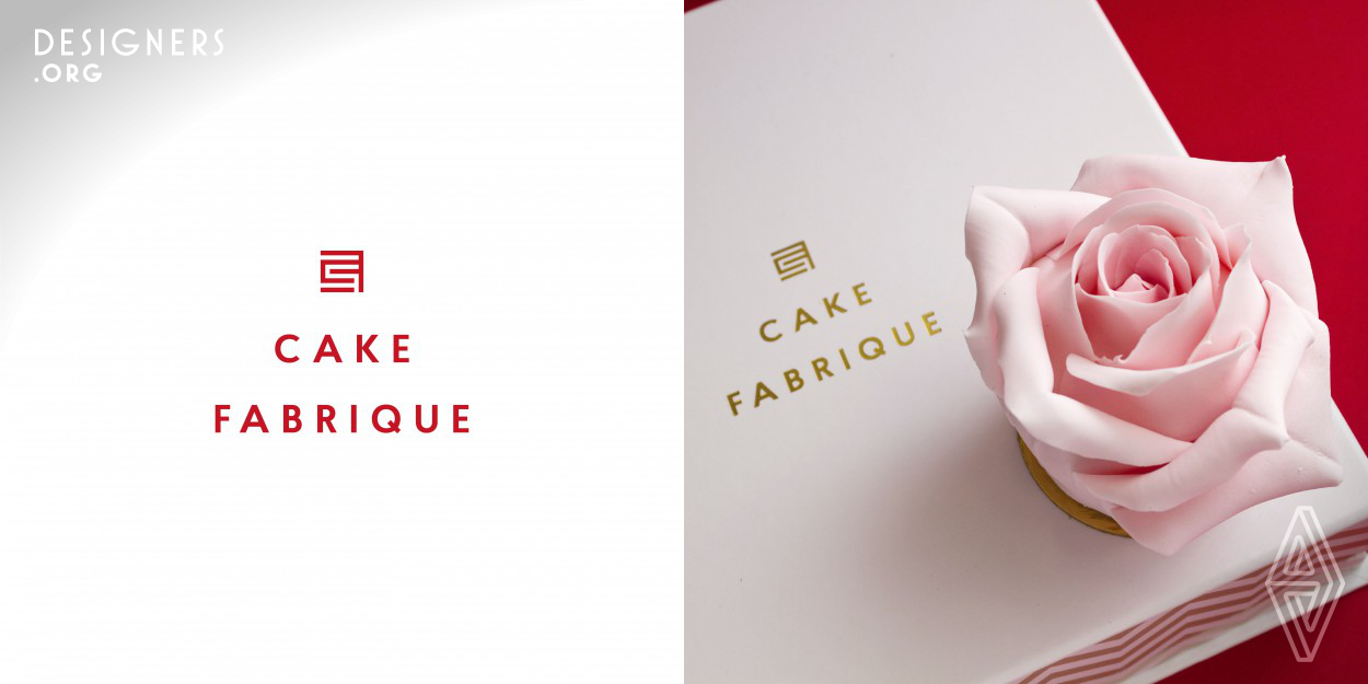 We created the logo combining first letters of the brand name. In this logo characters C and F make a form of a layer cake. Furthermore, arrangement of the sign and the brand name in three lines also symbolize cakes topping. This idea was implemented into the package design. Olive pit pattern is covered with transparent lacquer to give the surface finish. The logotype is pressed with golden foil.