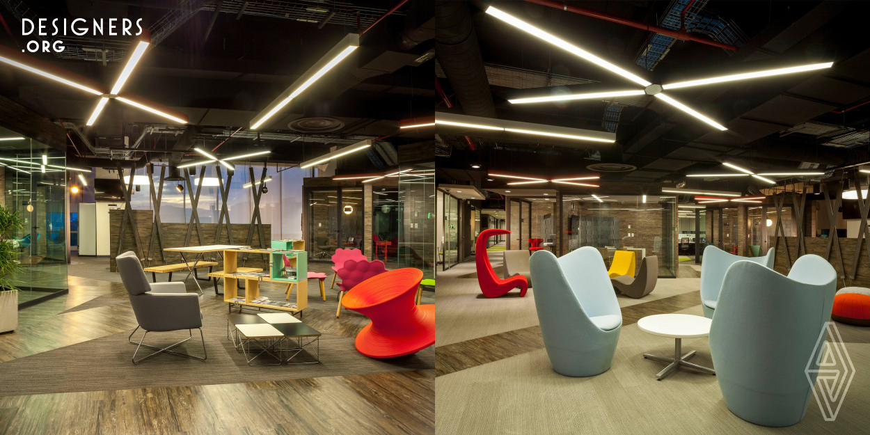 Grupo Axa, driven by the implementation of equal partnership and flexibility of change, renews and expands its offices in order to strengthen its recognition and collective success. From the main floor to level 6, movement, dynamism, fluidity of communication, comfort and wellbeing are integrated, with materials, furniture, lighting and color accents that emphasize its transparency and accessibility which promotes its business culture creating new forms of work in order to interact with others, eliminating hierarchical barriers.                 