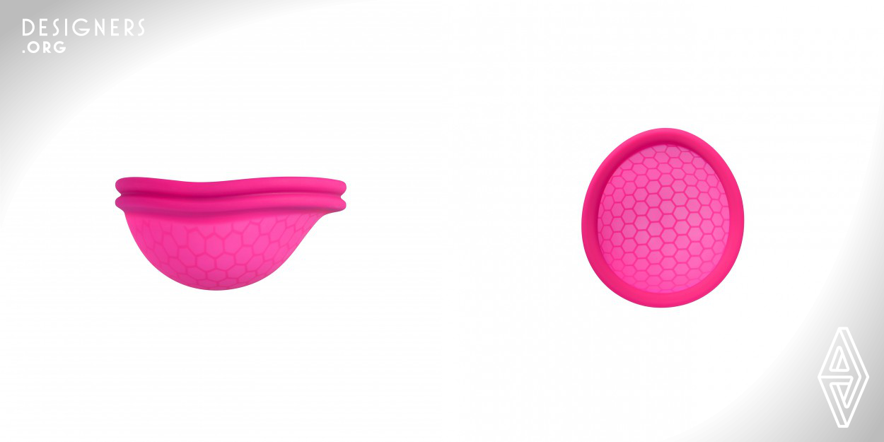 Ziggy Cup, the world’s first reusable menstrual cup that can be worn during partnered sex. Its revolutionary flat-fit design combines comfort, security and body-safe materials for complete peace of mind - and mess-free period sex. Ziggy uses a hexagonal texture and leak-proof double rim for 12 hours of non-stop protection and is the only reusable cup that can be worn during sex, offering you infinite possibilities. Plus, Ziggy Cup contains no harmful chemicals or irritating fibers to respect your intimate balance.