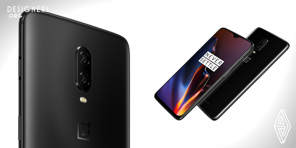 OnePlus 6T houses Snapdragon 845, Hydrogen OS based on Android 9.0, 8 GB of RAM and 256 GB of storage, working together for a fast and smooth experience. The design features largest display ever and a resilient glass back, and it is all user-oriented, crafted with an optic AMOLED display for immersion through an 86% screen-to-body ratio, beautifully slim cut-out along with unique carbon fibre. It boasts a spirit of craftsman to extreme burden-free design, quality and speed.