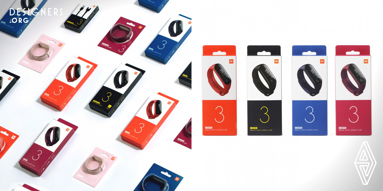 Mi Band 3 is a low profile product that targets the lower end of the sports headset market. For the packaging design, designers wish to emphasize the youth and energy frequently associated with this group of users, so the packaging uses a simple figure of “3” as the visual point, surrounded by a pattern design that draws inspiration from the athletics track. This pattern extends over the entire package, conveying the dynamical of sports using simple lines. Band 3 use different colors on the packaging to distinguish the versions.