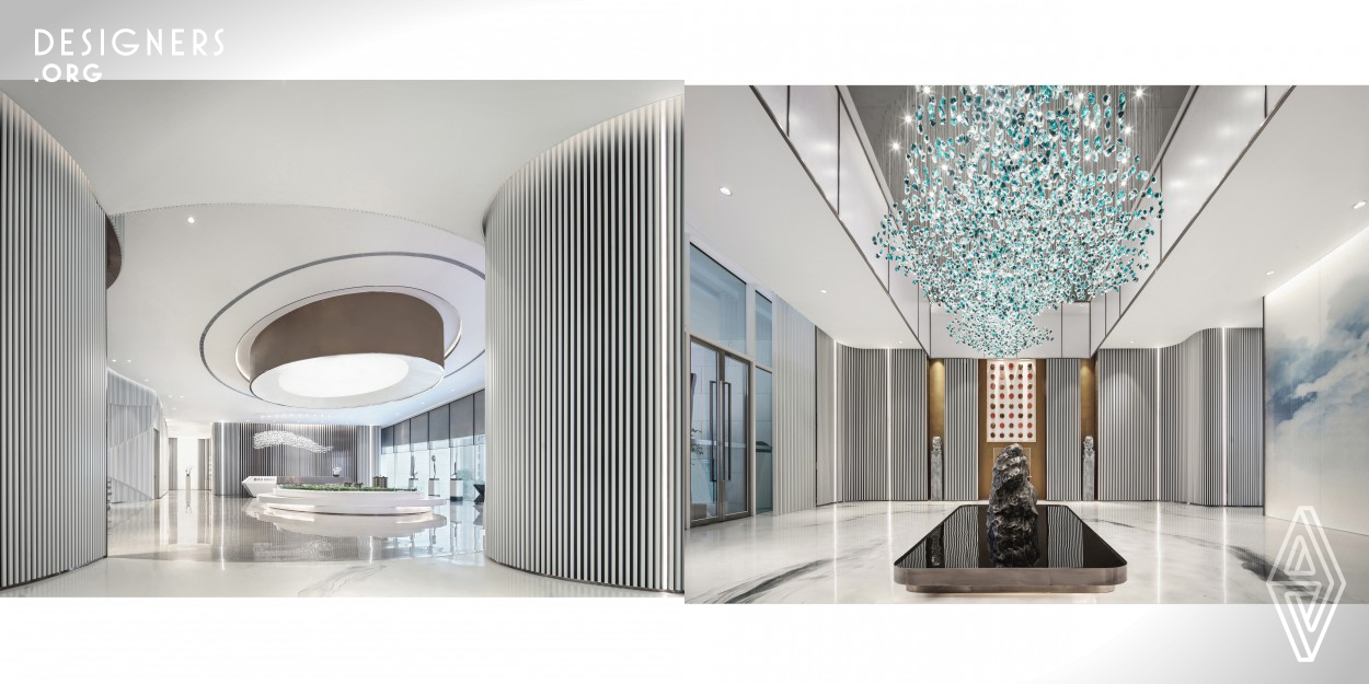 The lobby takes 'river' as its enlightenment. Entering into the hall, the adoption of with white muddy water grille with bold ink floor appears like the torrent around Tuo river, which is perfect interpretation of the river culture of Neijiang. The sandbox area takes 'city' as its conception, the main space consists of white muddy water grille as the main element. The modeling of top surface of the sandbox area is designed to create an environment with natural skylight.  