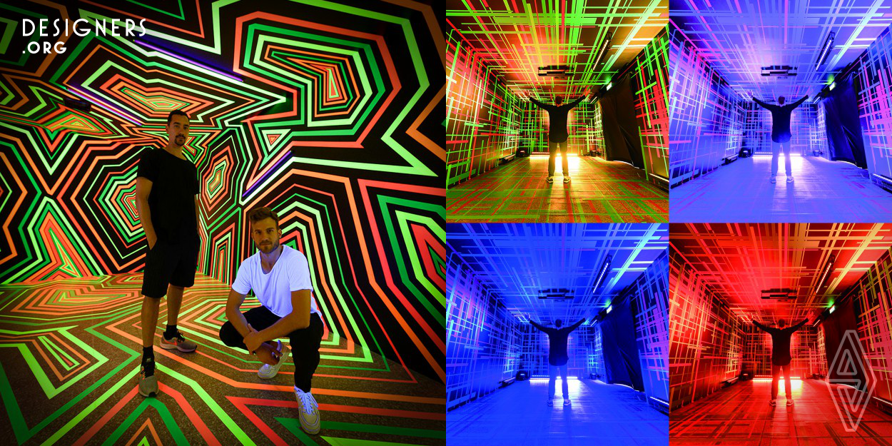 In 2019, a visual party of lines, color chunks, and fluorescence sparked Taipei. It was the Tape That Art Exhibition organized by FunDesign.tv and Tape That Collective. A variety of projects with unusual ideas and techniques were presented in 8 tape art installations and exhibited over 40 tape paintings, together with videos of the artists’ work in the past. They also added brilliant sounds and light to make the event an immersive art milieu and materials they applied included cloth tapes, duct tapes, paper tapes, packaging tales, plastic tapes, and foils. 