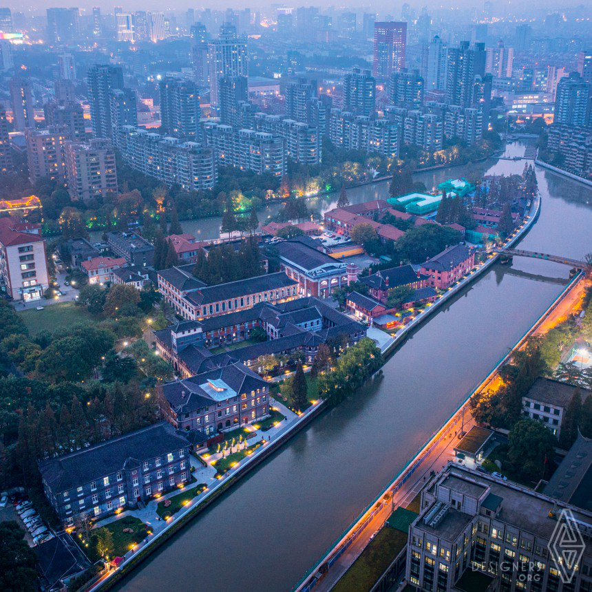 Suzhou Creek by Lao Xue