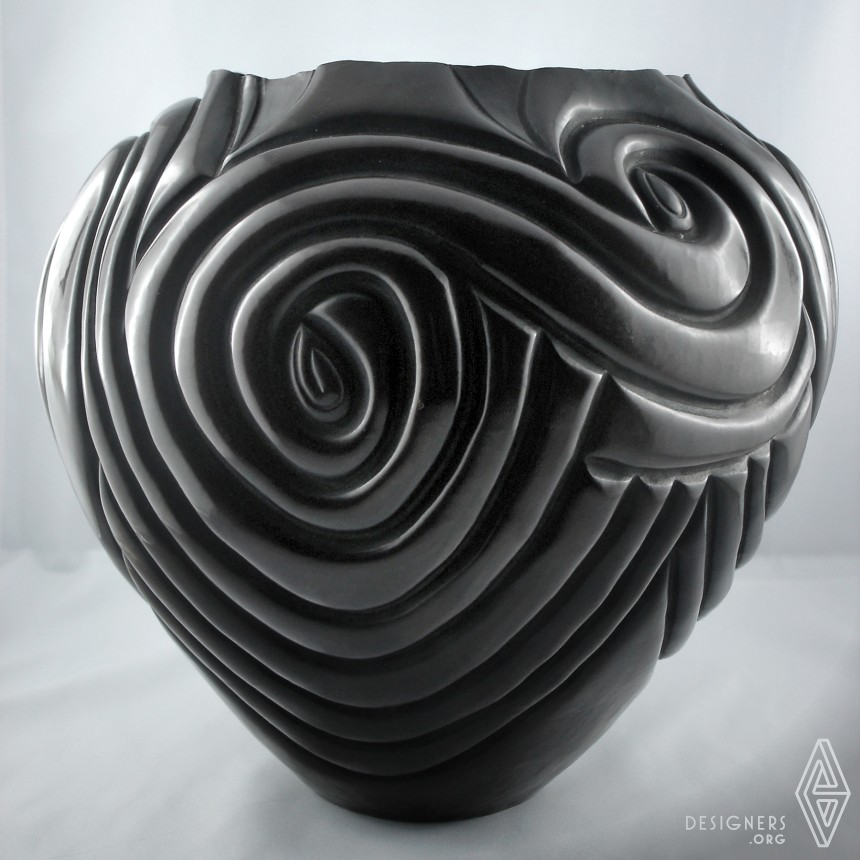 VORTEX METALLIC VASES IMG #2