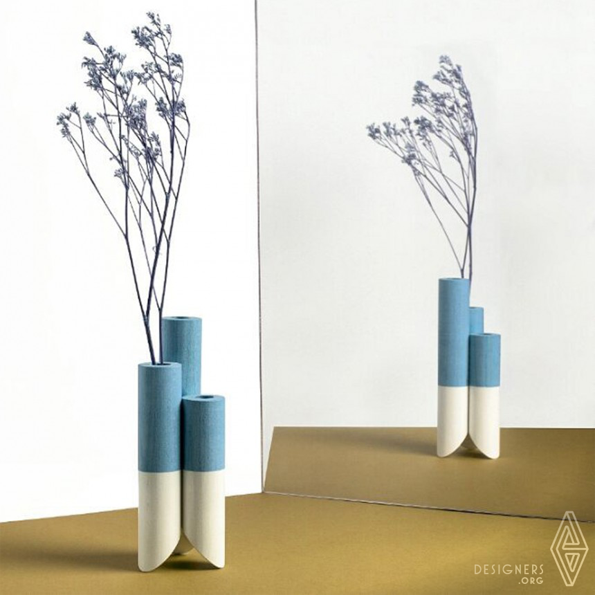 Flower Vase by Ilana Seleznev