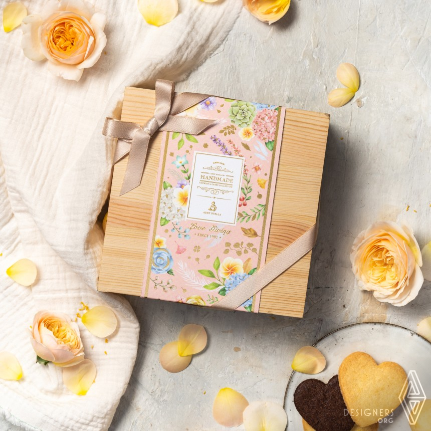 Wedding Gift Box by SU WAN LING