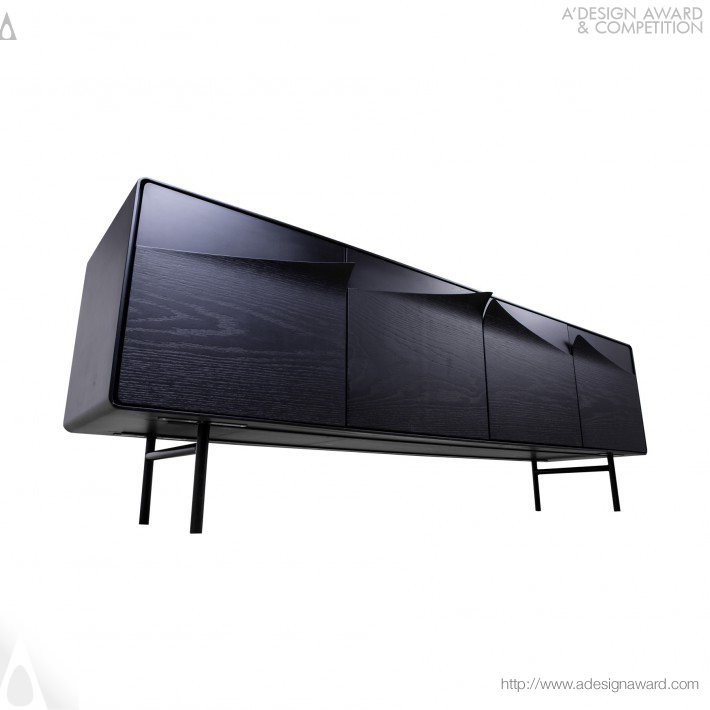 Roberta Banqueri Sideboard