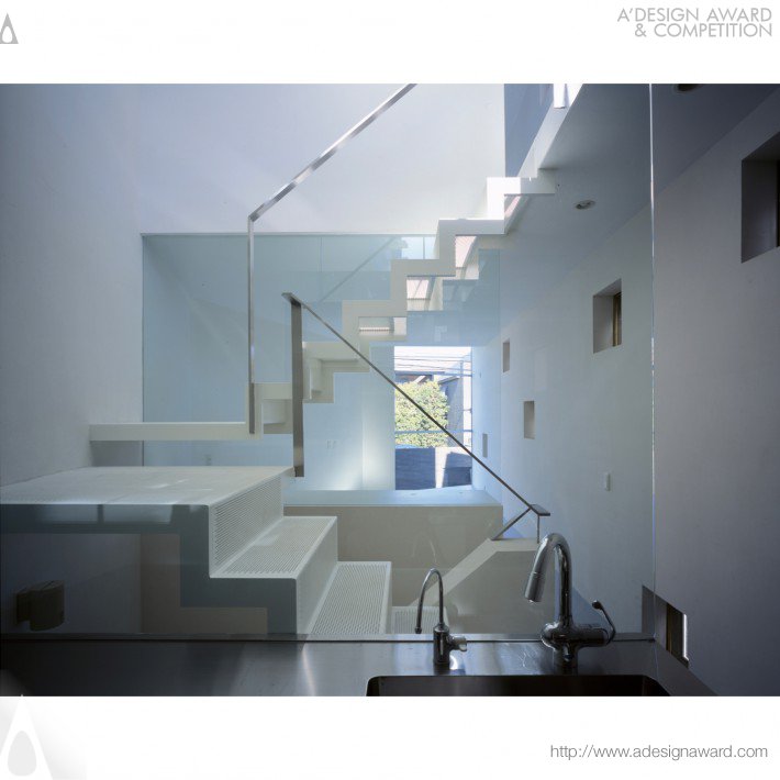 Teruo Miyahara - Light Welling House Residence For Single Family