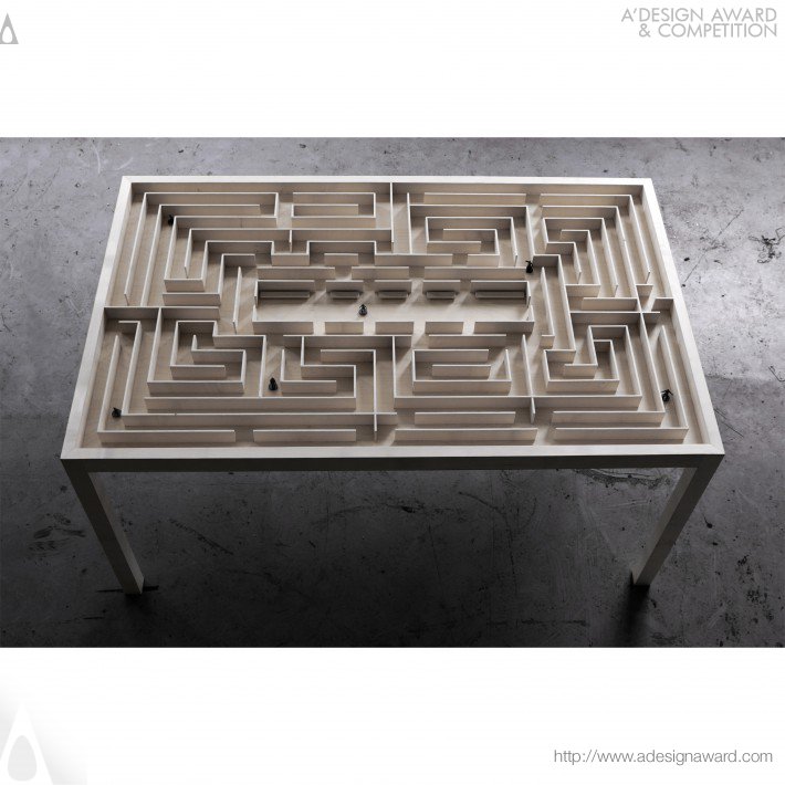 labyrinth-table-by-benjamin-nordsmark