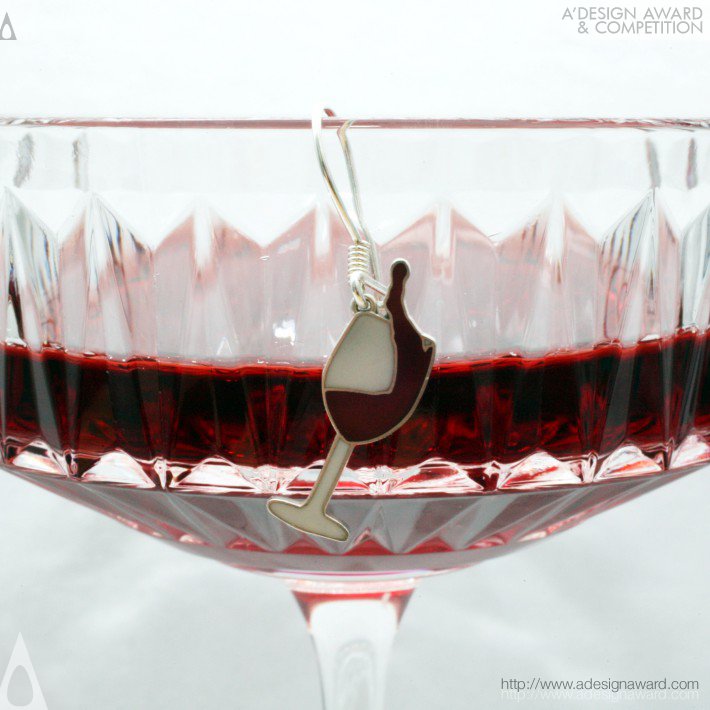 truth-in-wine-by-denis-korolev-2