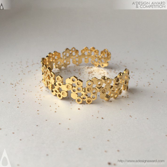 Cuff by Fatima Dahmani