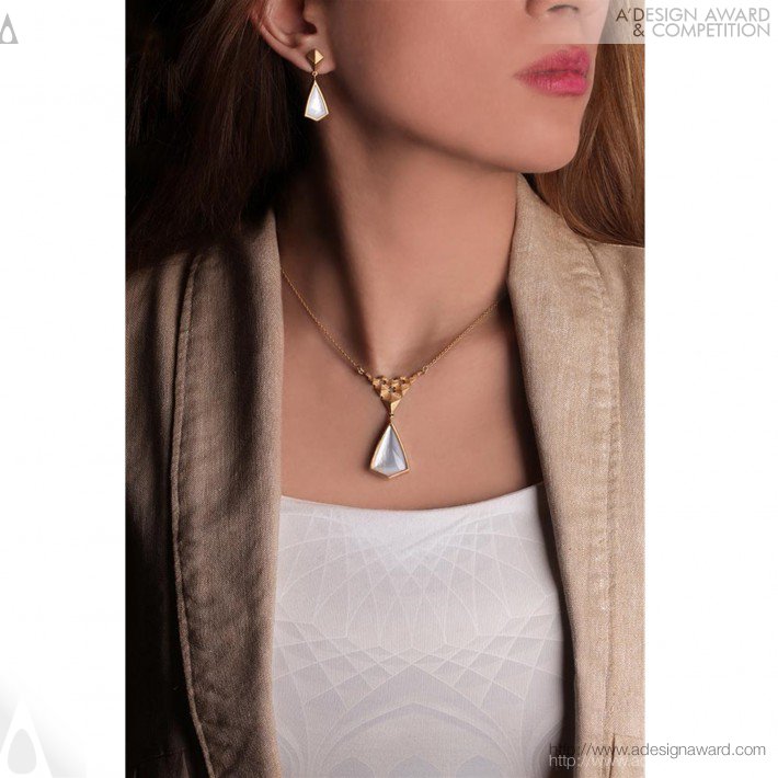 Somayeh Kiara Kianpour - Dolatabad Garden Necklace and Earrings