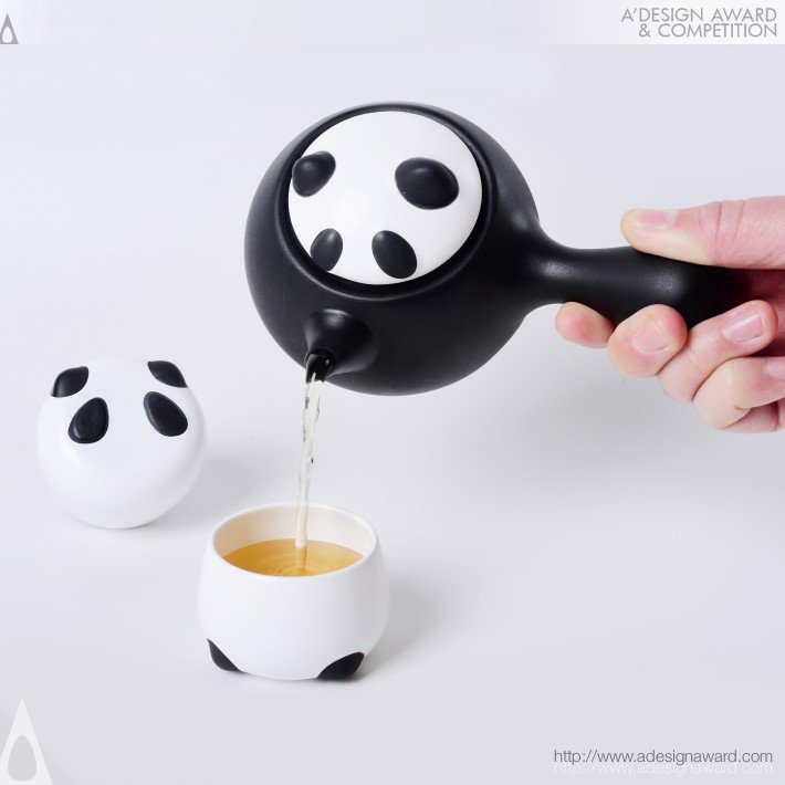 The Panda Themed Tea Set by Yan Luo,   Jianan Yu