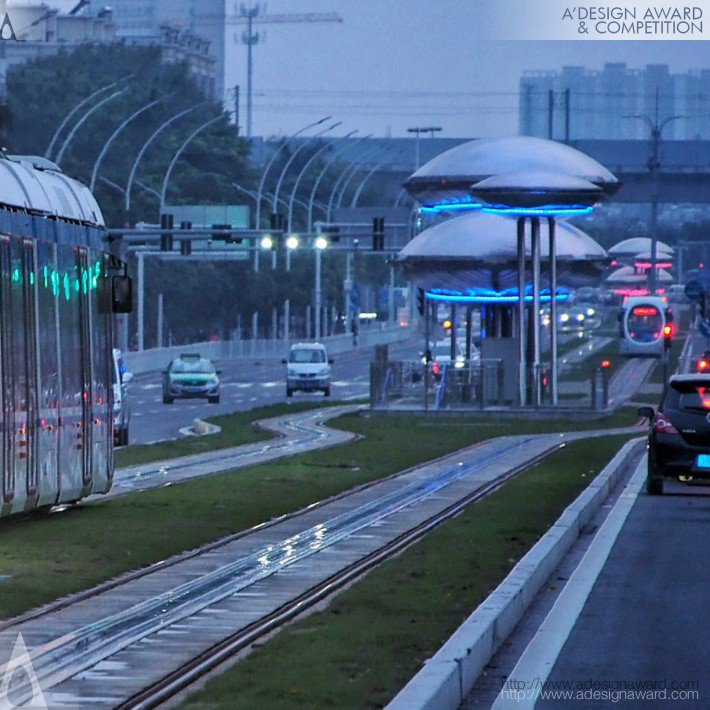 Shen Kang     Wang Ge    Xie Yaosheng Station Platform