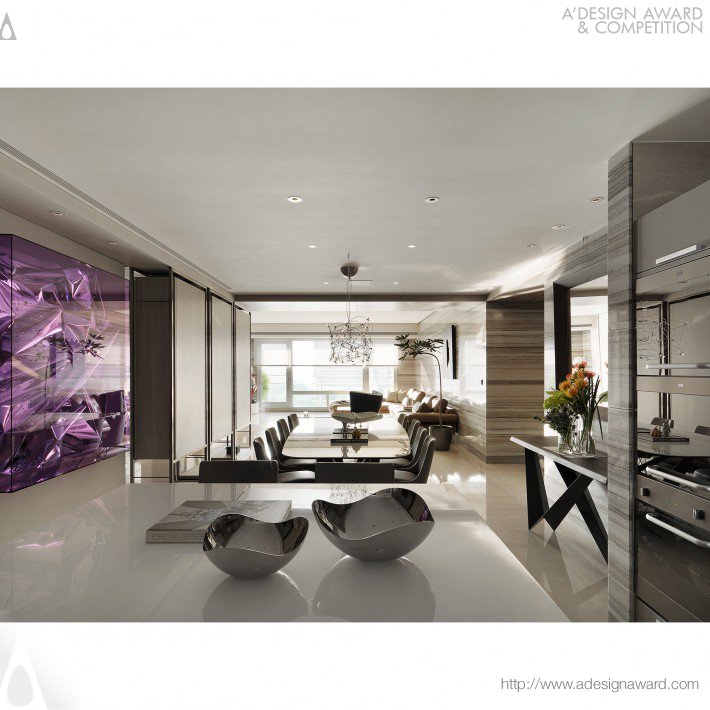 Mick Space Interior Design - Home to Modern Art Residential Apartment