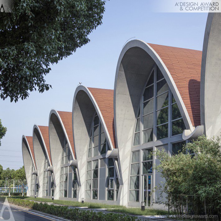 Natatorium of Southeast University Sports Centre by Qi Zhou