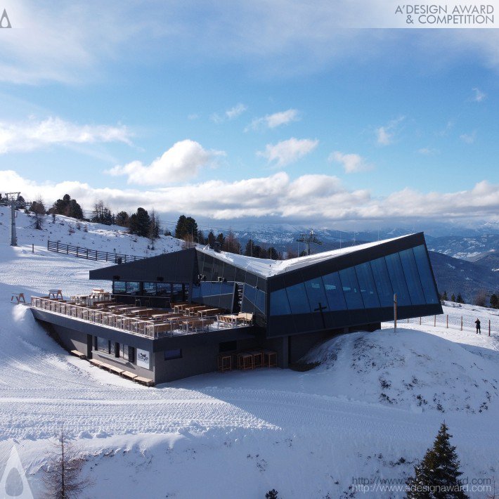 The Eagle - The Eagle Mountain Top Restaurant