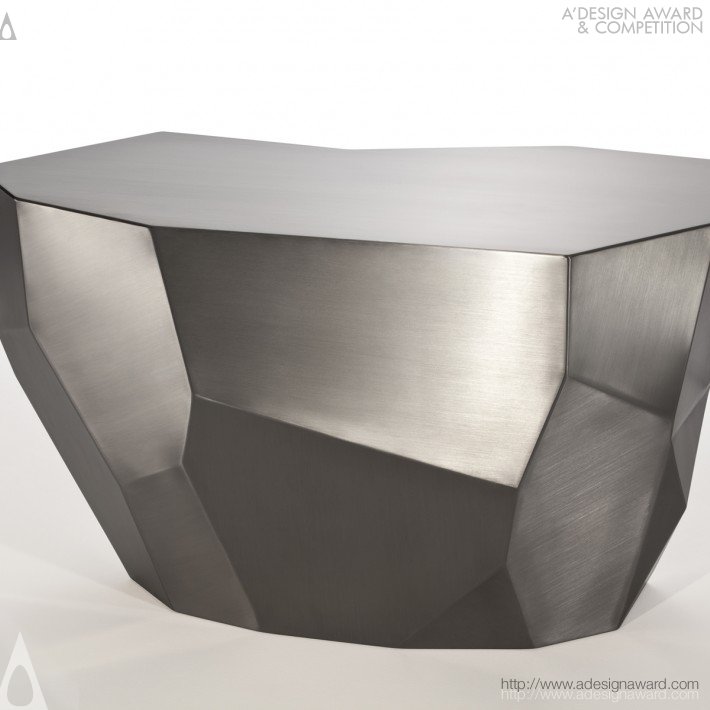 infinite-steel-stool-by-fernanda-marques-2