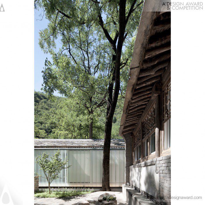 yard-seclusion-by-lei-jin-tianqi-guan-and-teng-guo-1